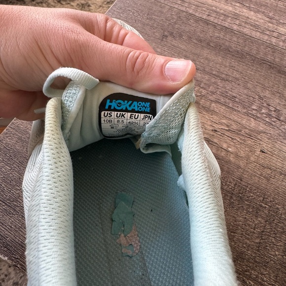 Women’s Hoka Size 10 shoes - Picture 8 of 9